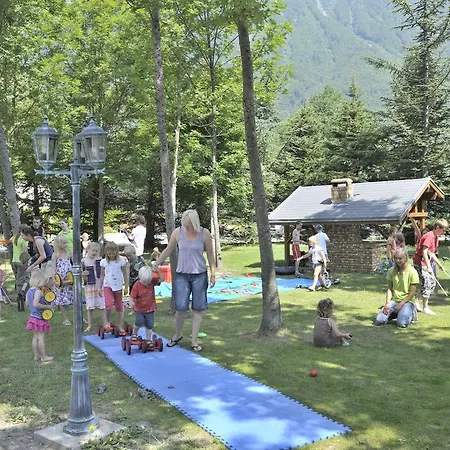 Rcn Belledonne Kamp alanı Le Bourg-dʼOisans
