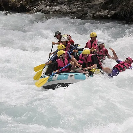 Rcn Belledonne Campeggio Le Bourg-dʼOisans